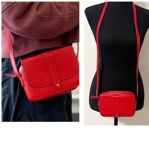 Banana Republic Pebbled Leather Crossbody front flap adjustable shoulder strap.